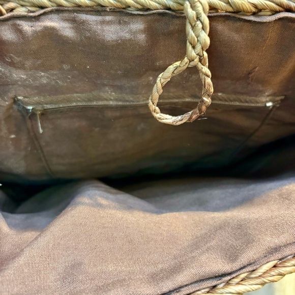 Straw Tote Red Beige Brown 100% Cornhusk Wooden Handles Fabric interior Pocket - Picture 9 of 12